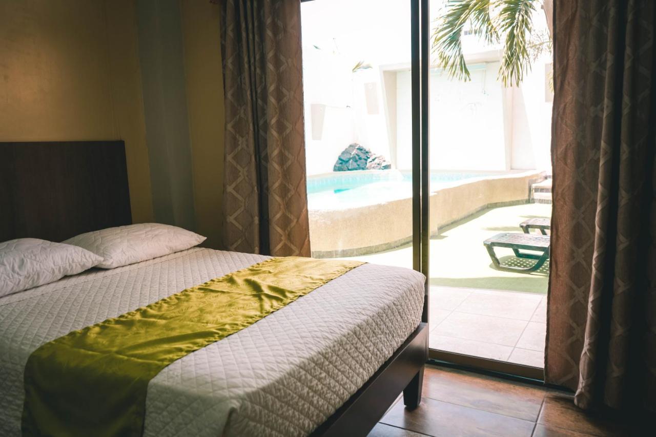 Hotel Manta Beach Madrigal Ngoại thất bức ảnh