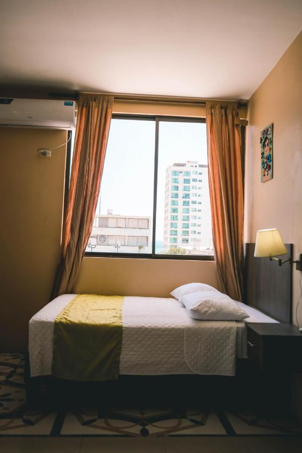 Hotel Manta Beach Madrigal Ngoại thất bức ảnh