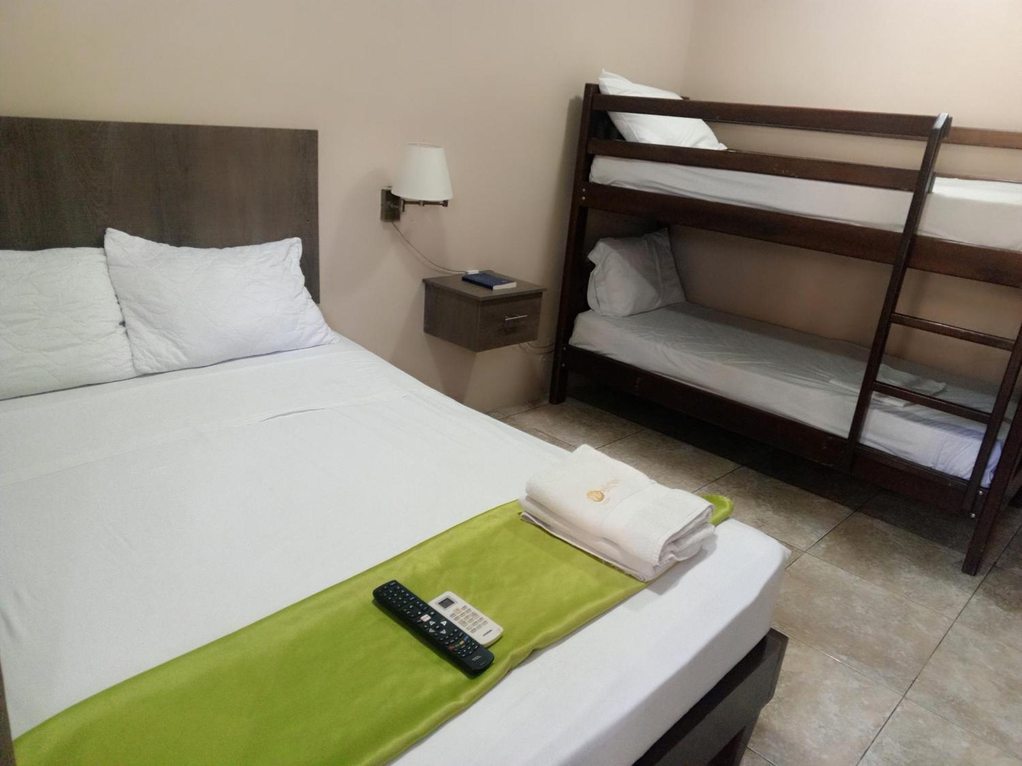 Hotel Manta Beach Madrigal Ngoại thất bức ảnh
